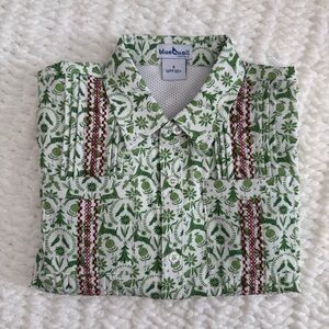 Blue Quail performance Christmas Guayabera.  Boy’s size 5.